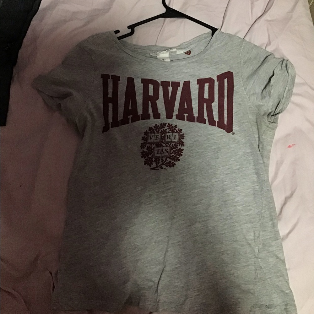 Harvard university t shirt